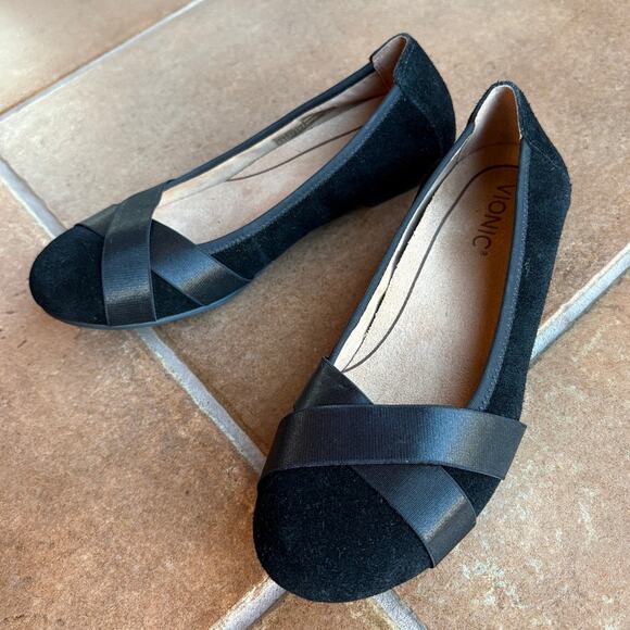 Vionic Maria Black Suede Ballet Flats w Satin Ribbon Cross Straps Classic size 8 - Picture 1 of 16